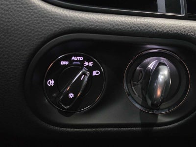 2025 Porsche Macan T