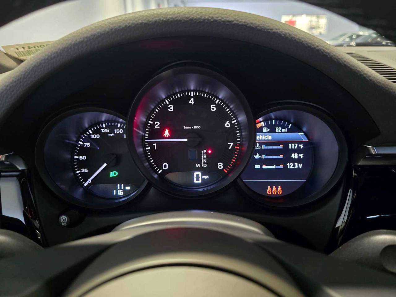 2025 Porsche Macan Base