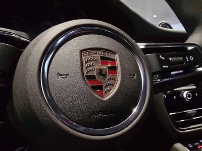 2025 Porsche Macan Base