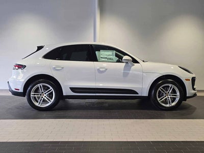 2025 Porsche Macan Base
