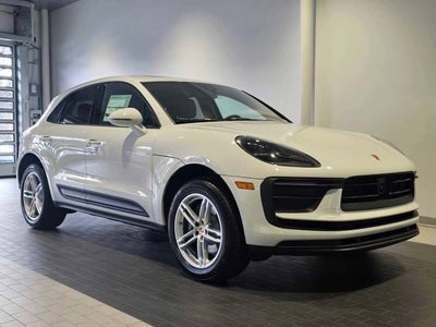 2025 Porsche Macan Base