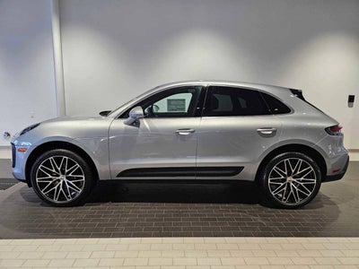 2025 Porsche Macan Base