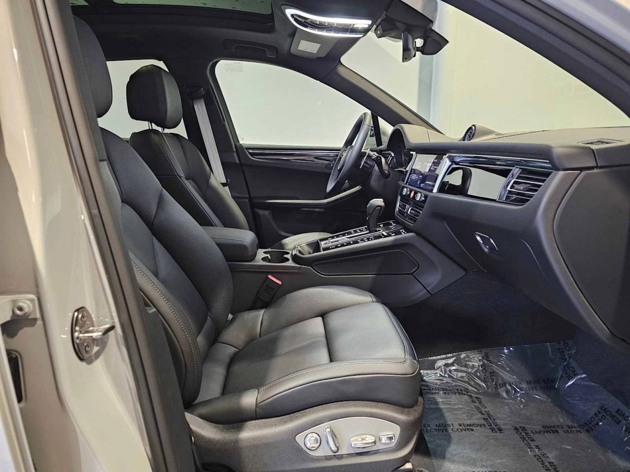 2025 Porsche Macan Macan