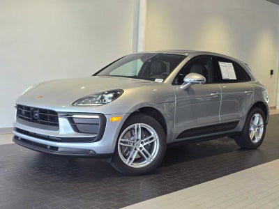 2025 Porsche Macan Macan