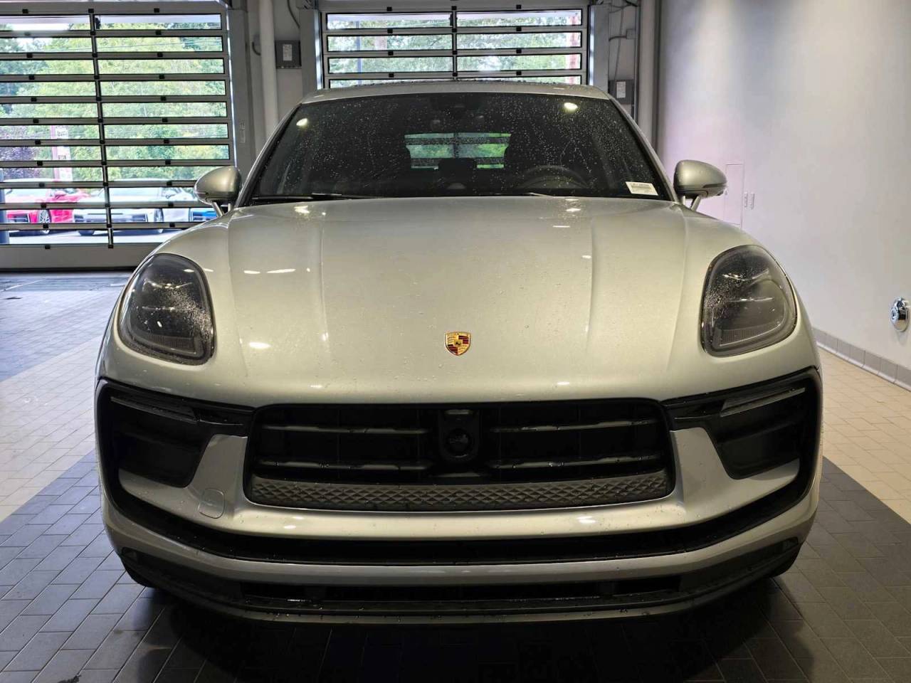 2025 Porsche Macan Base
