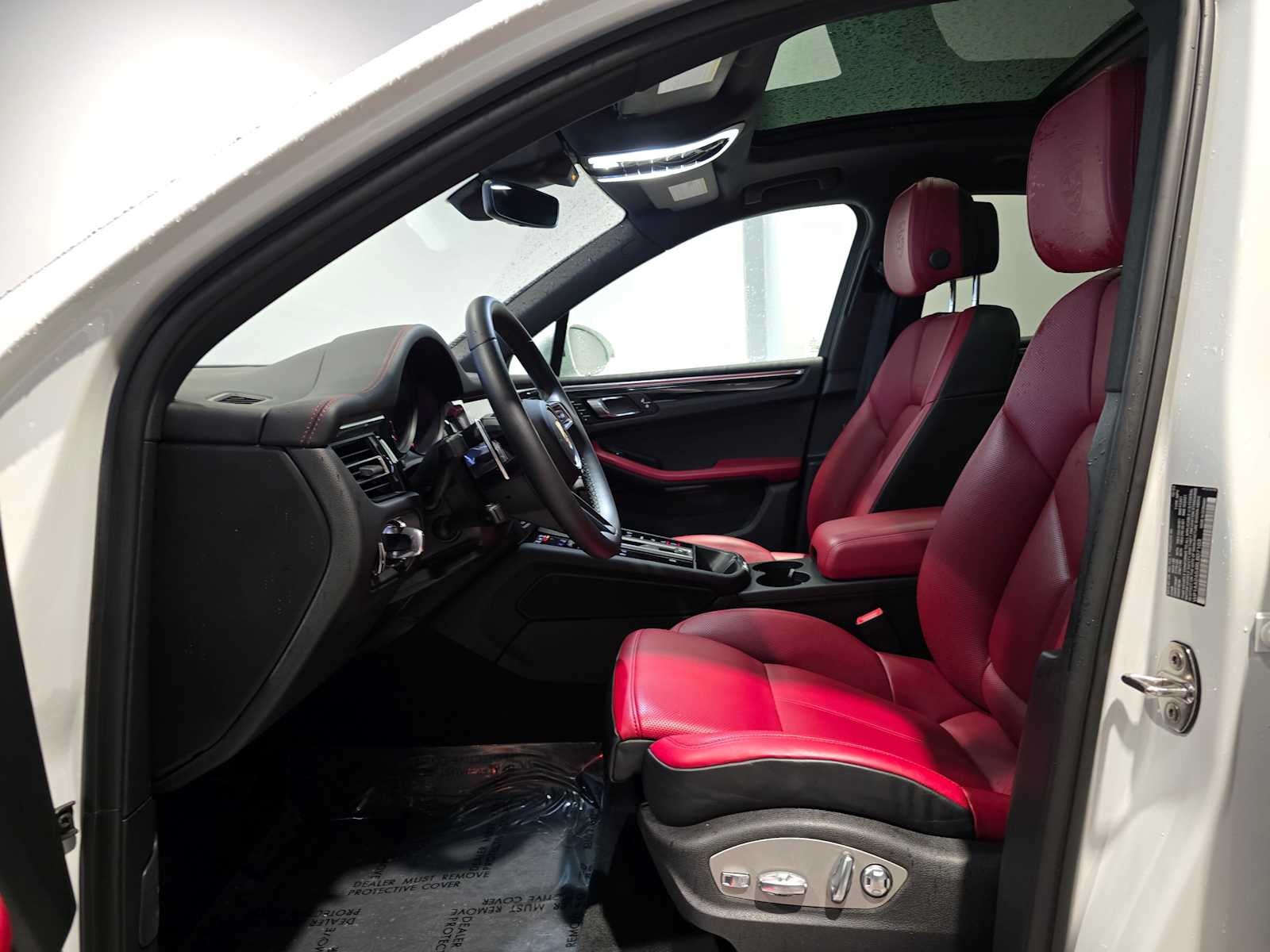 2024 Porsche Macan Base