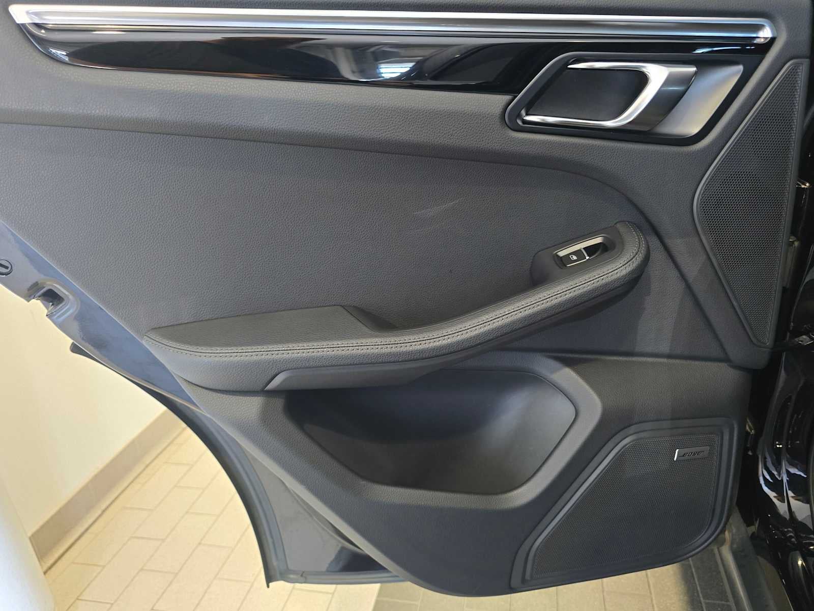 2021 Porsche Macan Macan