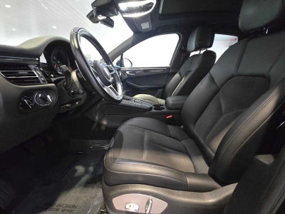 2021 Porsche Macan Macan