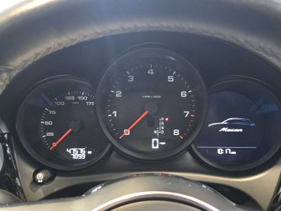 2021 Porsche Macan Macan