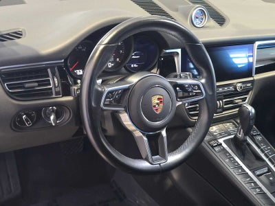 2021 Porsche Macan Macan