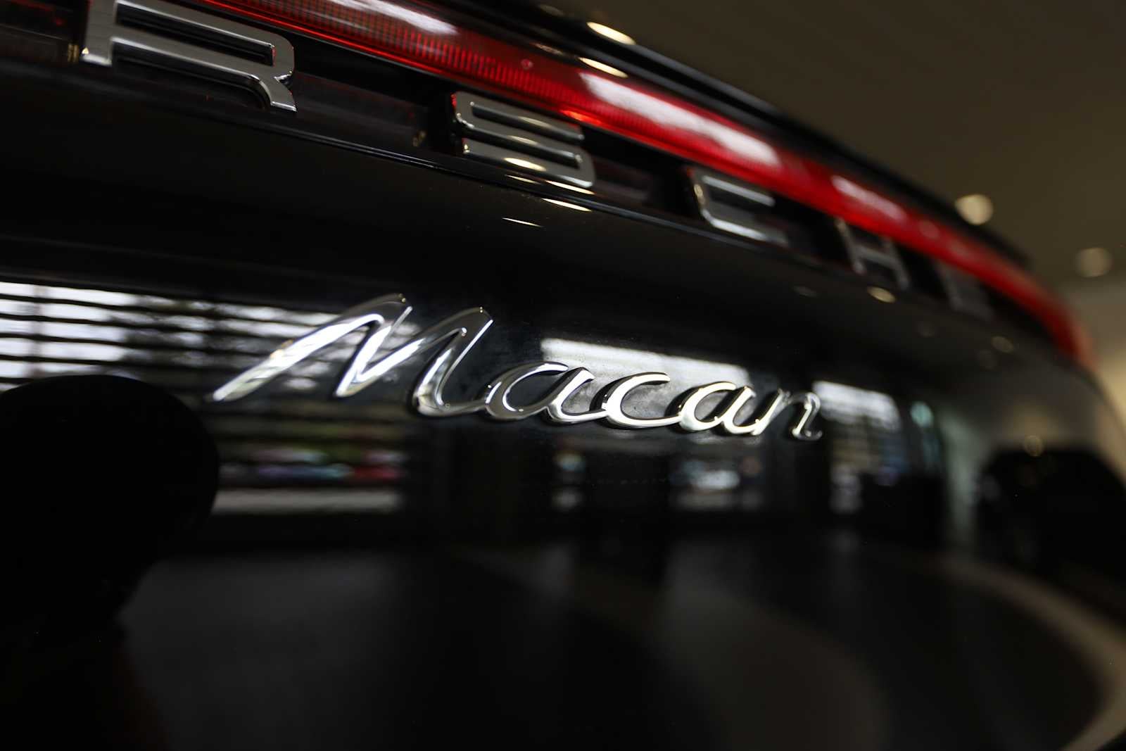 2026 Porsche Macan Macan