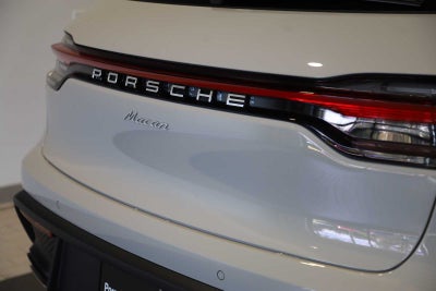 2026 Porsche Macan Macan