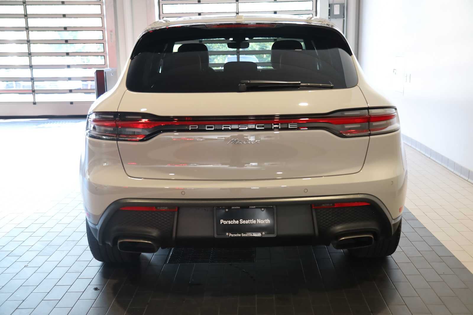 2026 Porsche Macan Macan