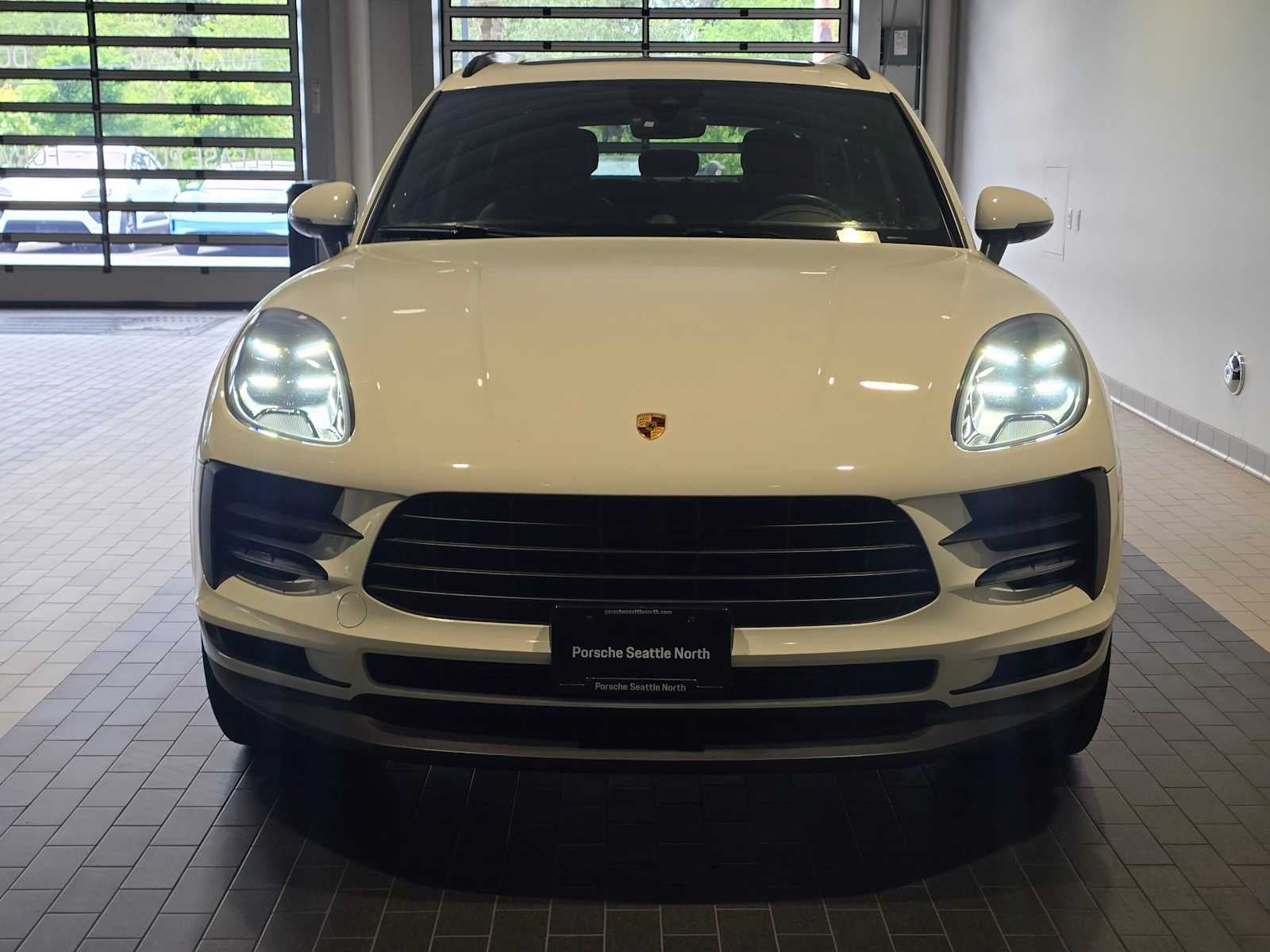 2021 Porsche Macan Base