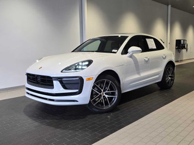 2025 Porsche Macan Base