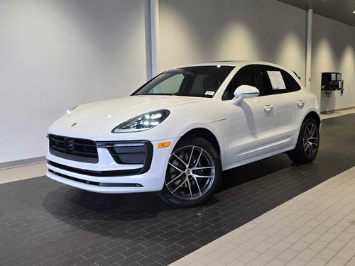 2025 Porsche Macan Base