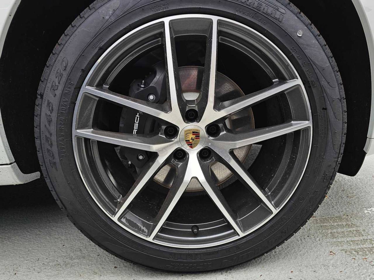 2025 Porsche Macan Base