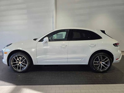2025 Porsche Macan Base