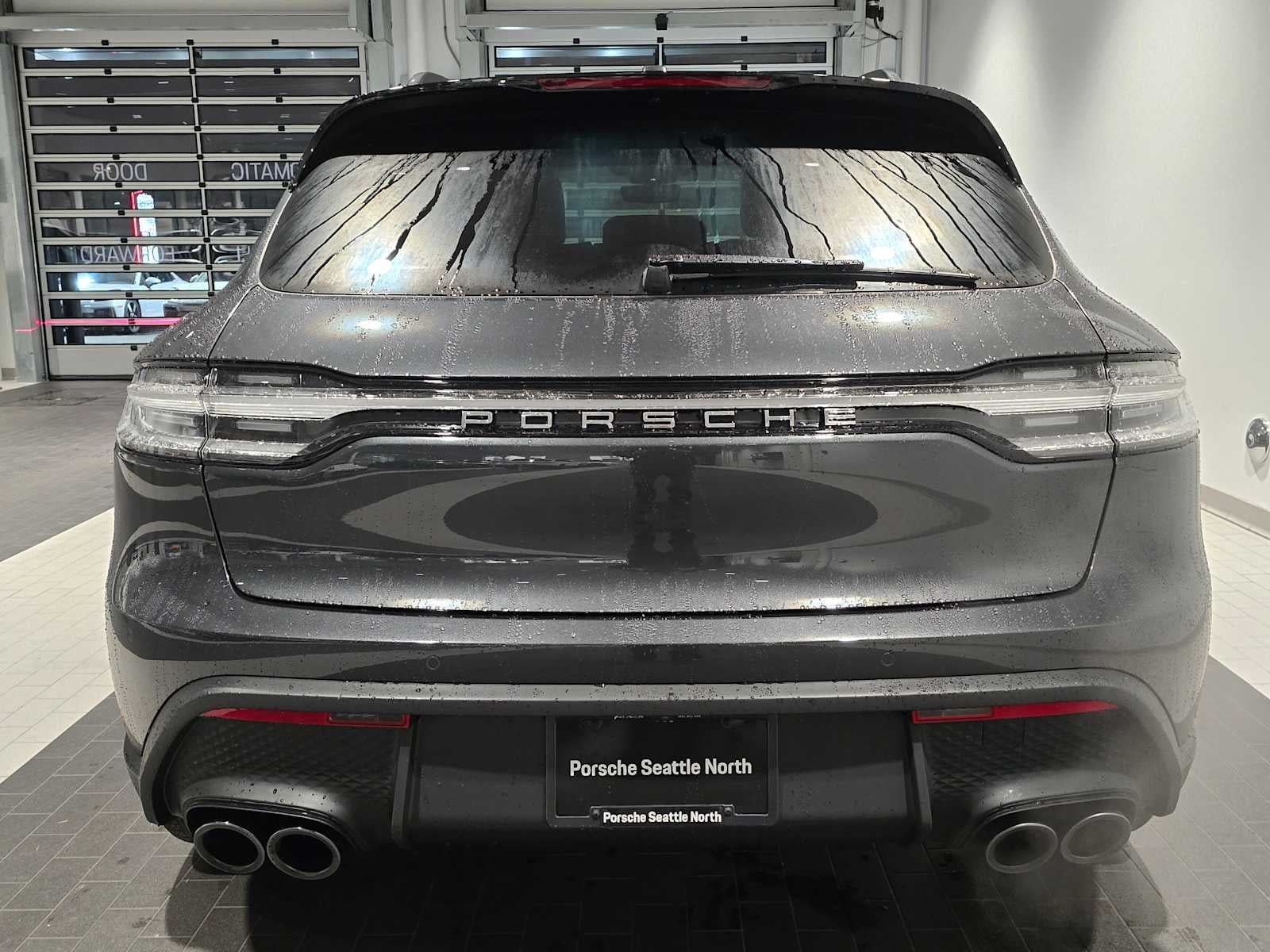 2026 Porsche Macan Base