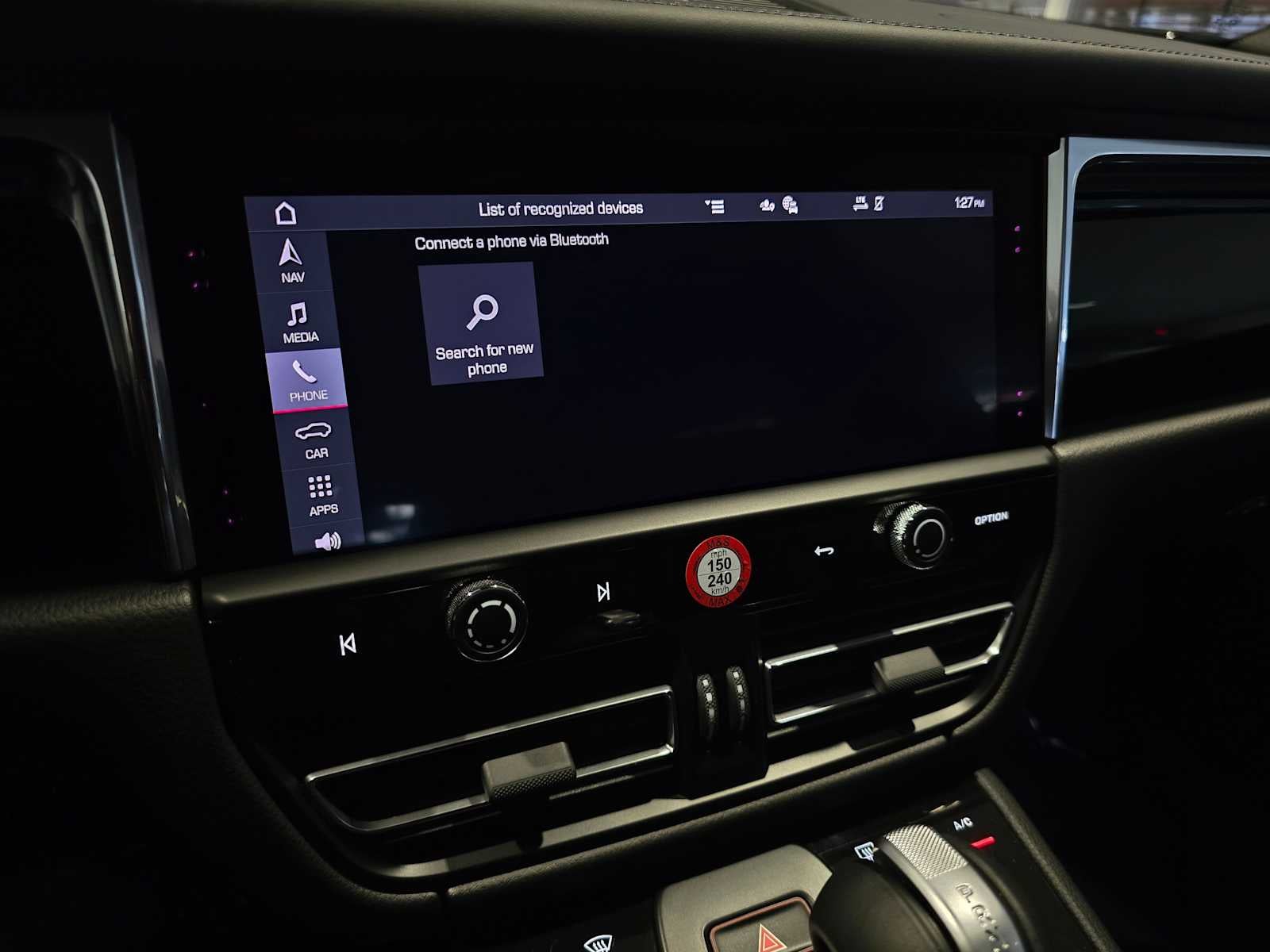 2025 Porsche Macan Base