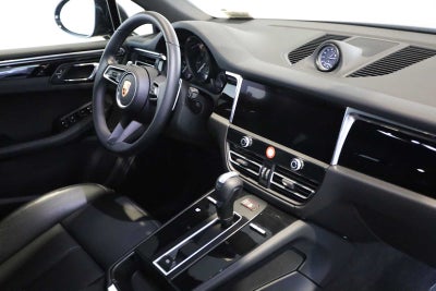 2025 Porsche Macan Macan
