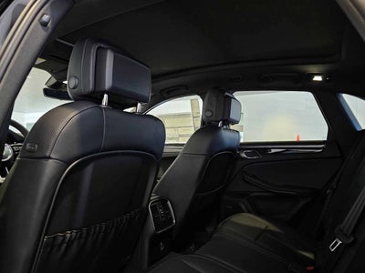 2025 Porsche Macan Macan