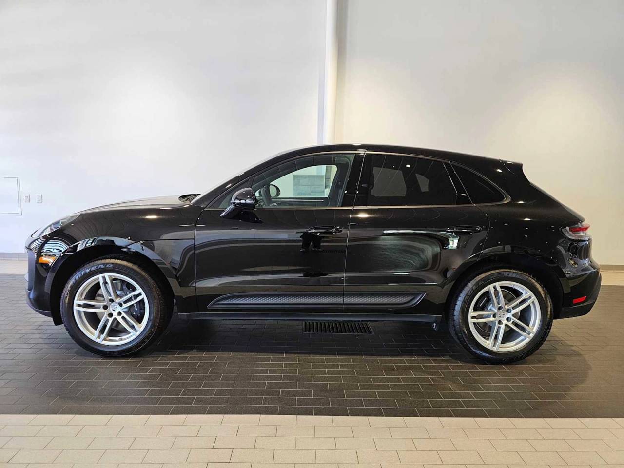 2025 Porsche Macan Macan