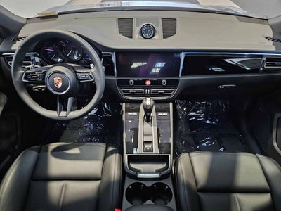 2025 Porsche Macan Macan