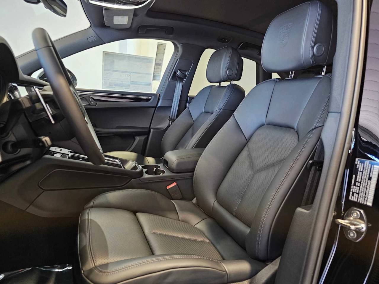 2025 Porsche Macan Macan