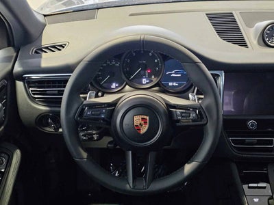 2025 Porsche Macan Macan