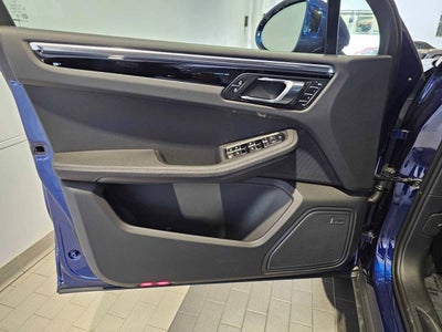 2025 Porsche Macan Macan
