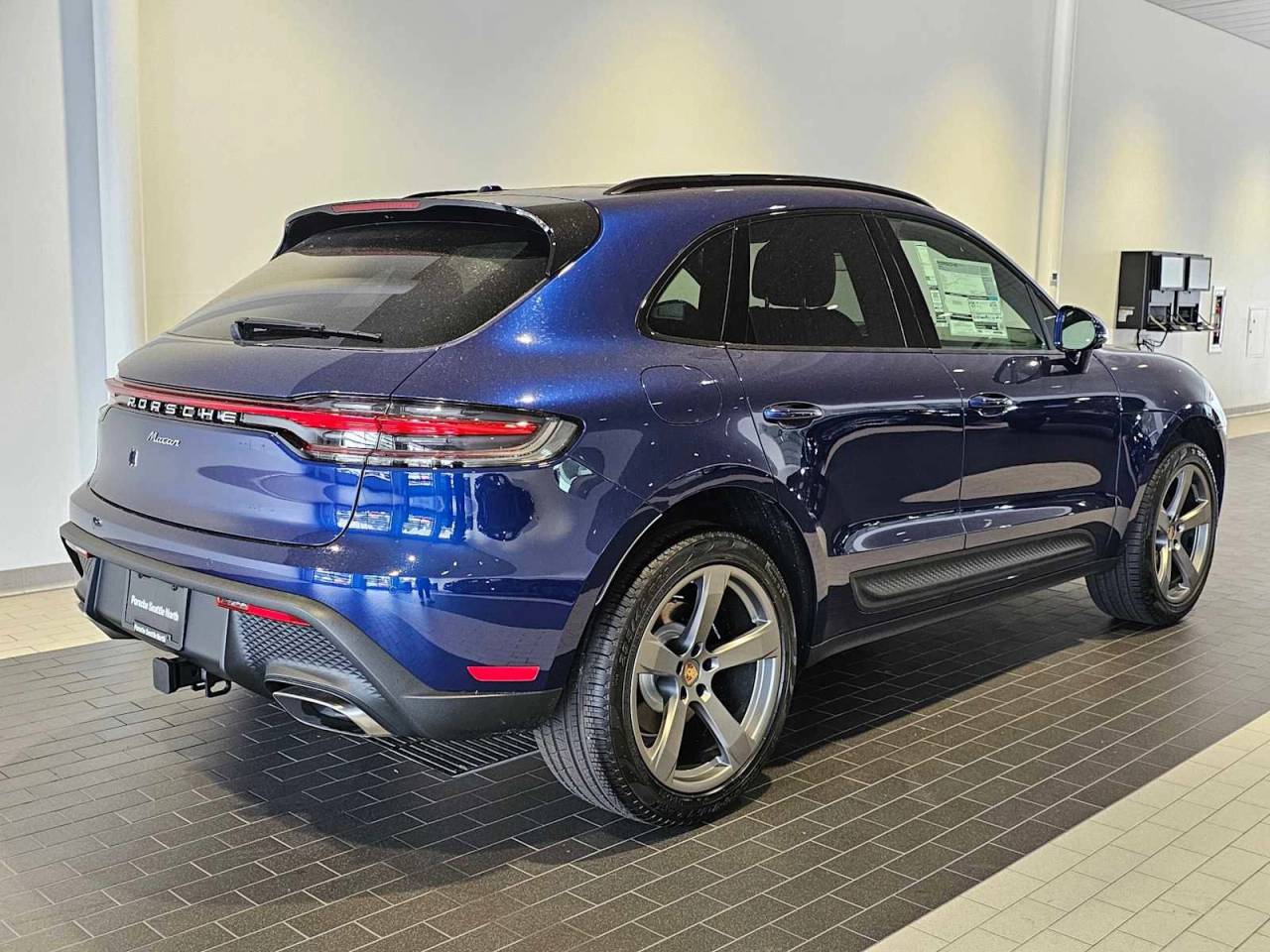 2025 Porsche Macan Macan