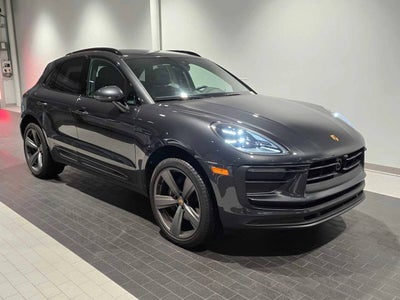 2025 Porsche Macan Base