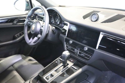 2025 Porsche Macan Macan T