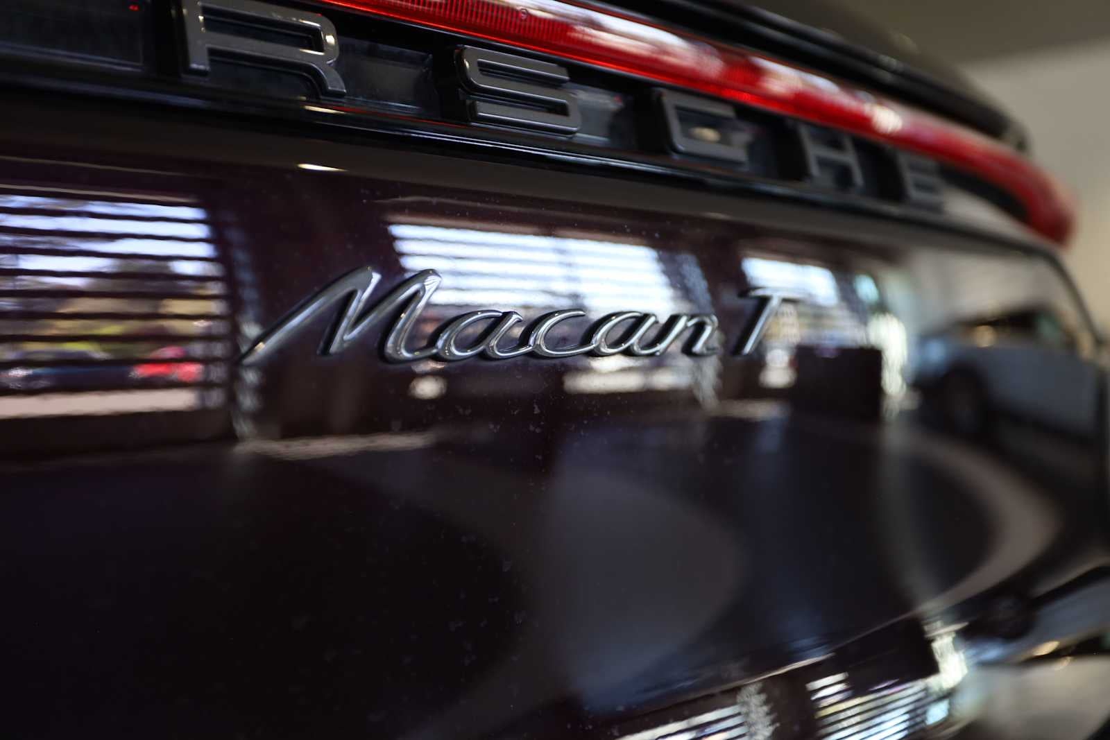 2025 Porsche Macan Macan T