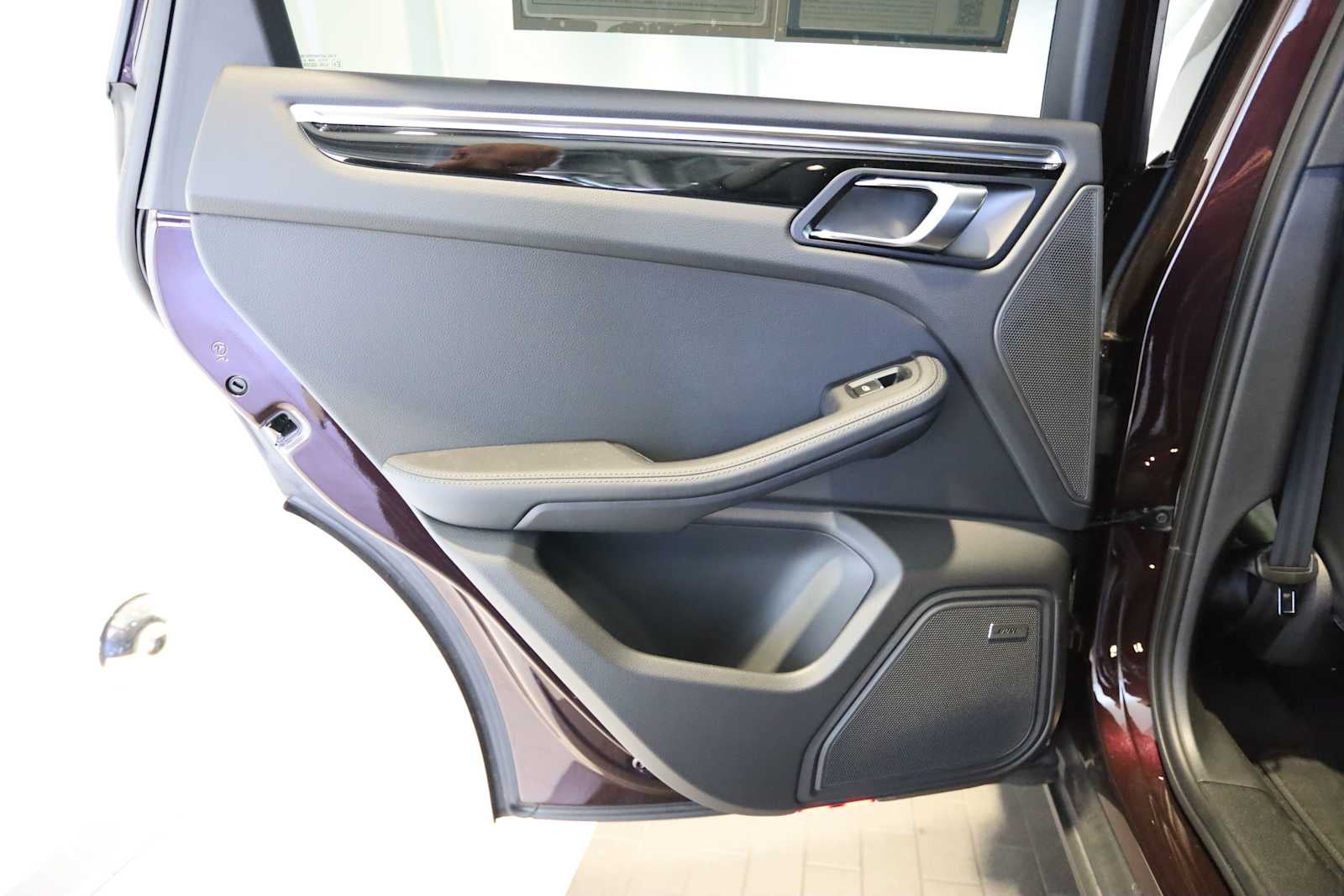 2025 Porsche Macan Macan T