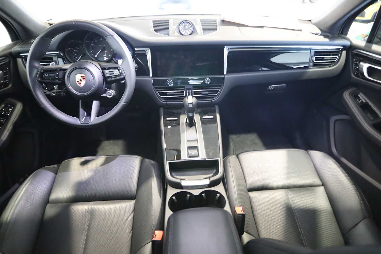 2025 Porsche Macan Macan T