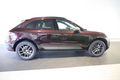 2025 Porsche Macan Macan T