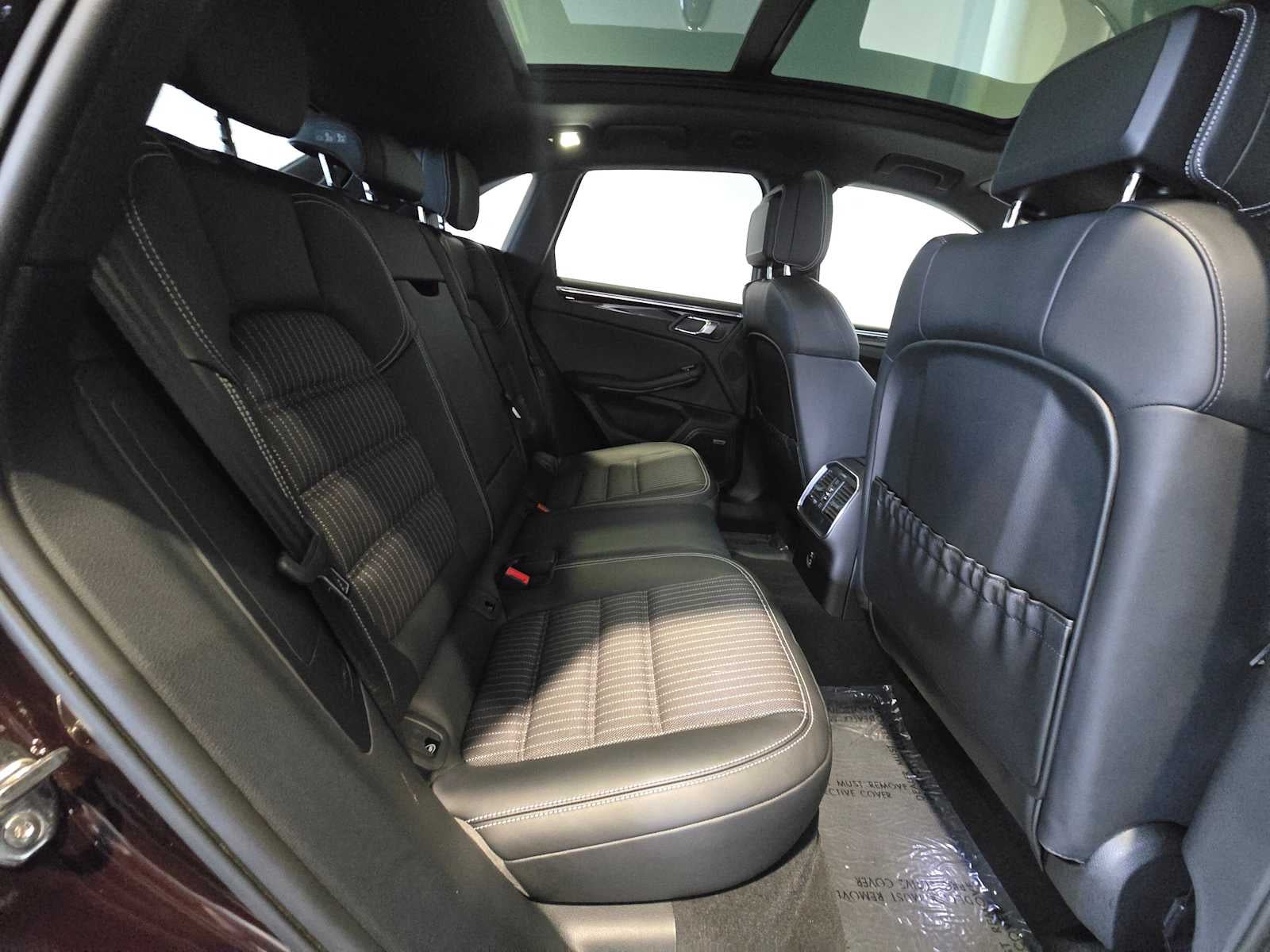 2025 Porsche Macan T