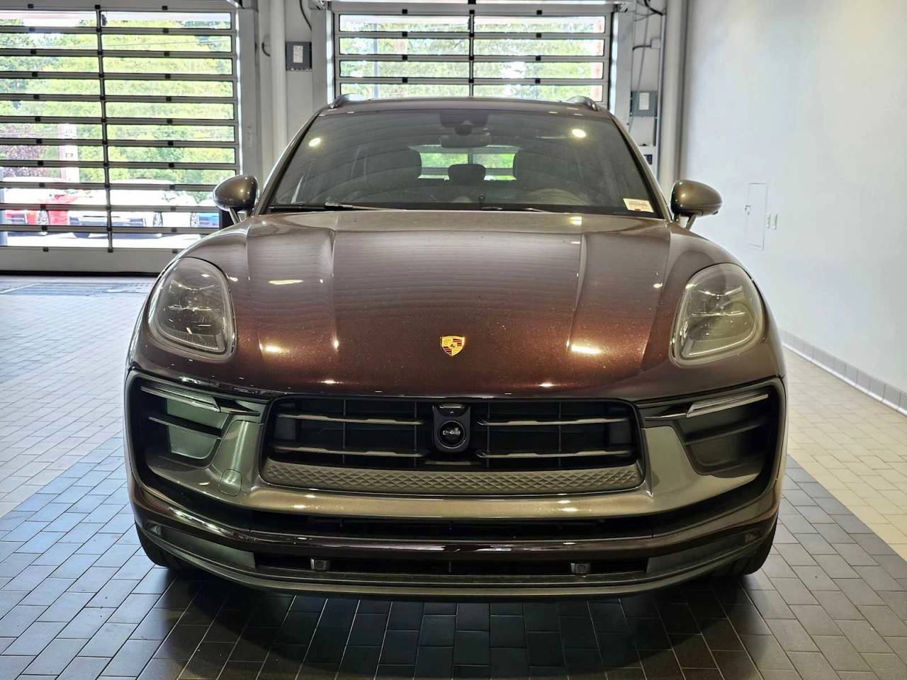 2025 Porsche Macan T