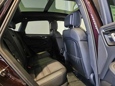 2025 Porsche Macan T