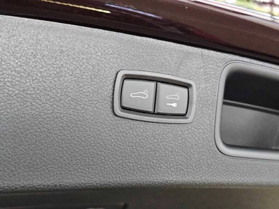 2025 Porsche Macan T