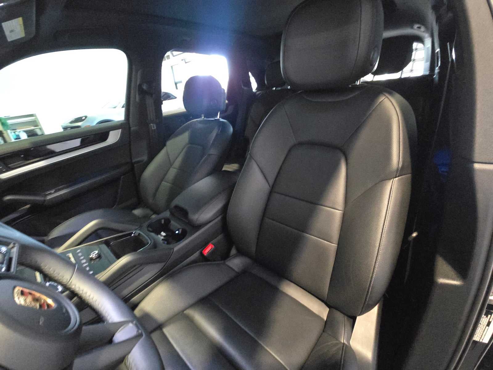 2024 Porsche Cayenne Cayenne (MY24)