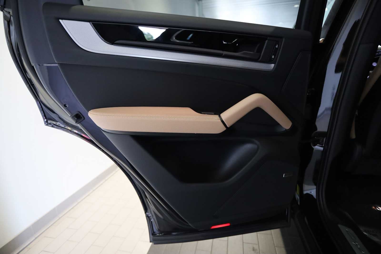 2025 Porsche Cayenne Cayenne