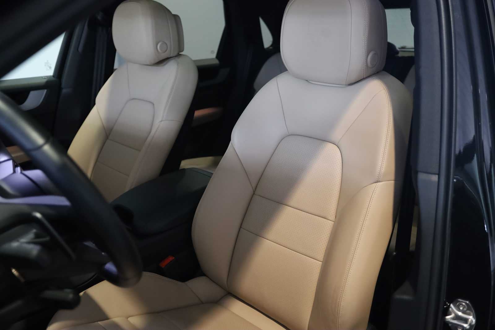 2025 Porsche Cayenne Cayenne