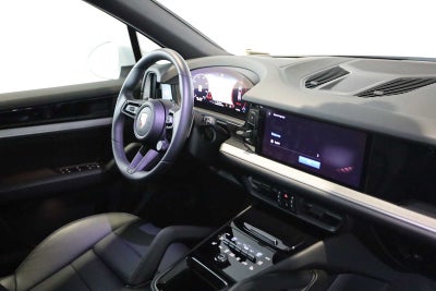 2025 Porsche Cayenne Cayenne