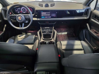 2024 Porsche Cayenne Base