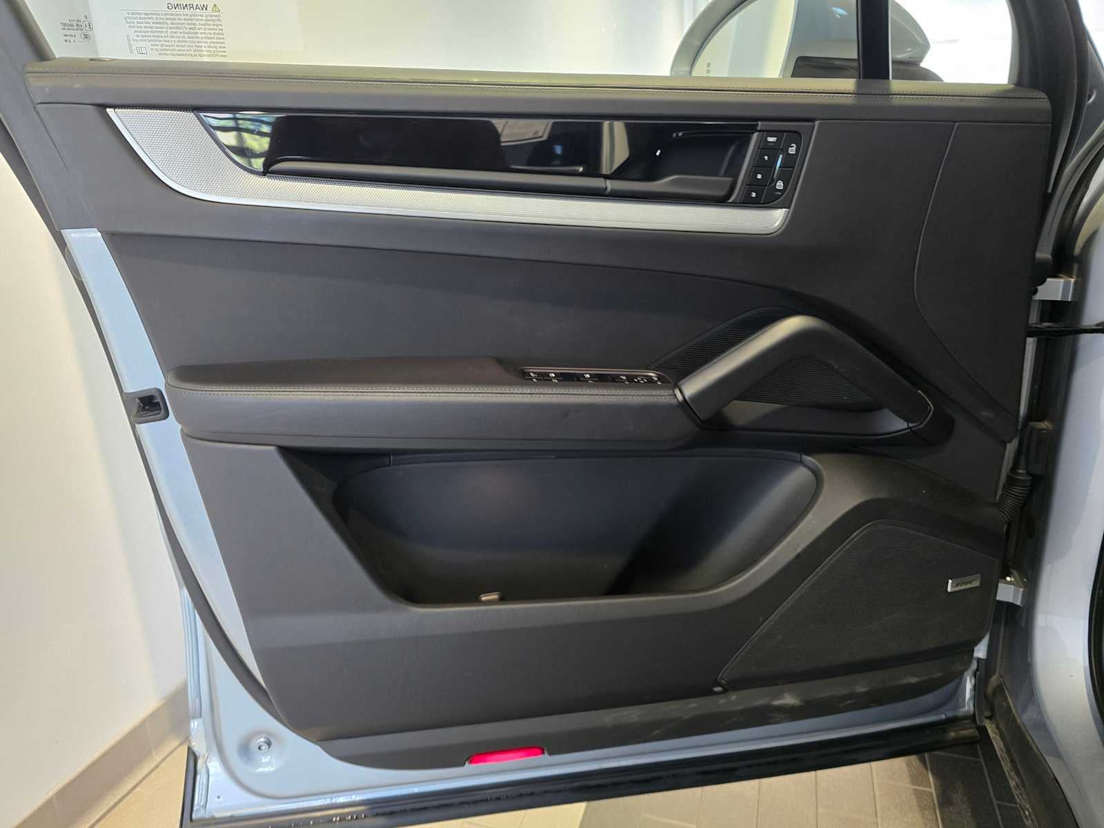 2024 Porsche Cayenne Base