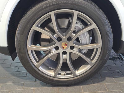 2022 Porsche Cayenne Platinum Edition