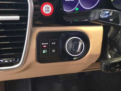 2022 Porsche Cayenne Platinum Edition